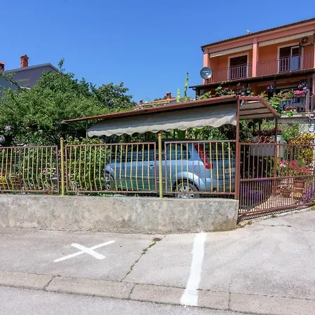 With Parking Space - 16053 Apartman