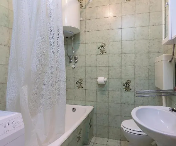 With Parking Space - 16053 Daire