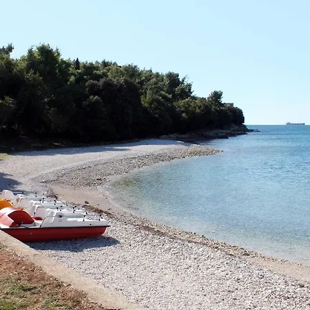 With A Parking Space - 16053