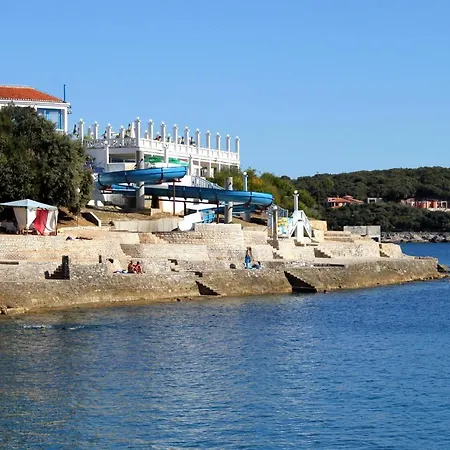 With A Parking Space - 16053 Apartman