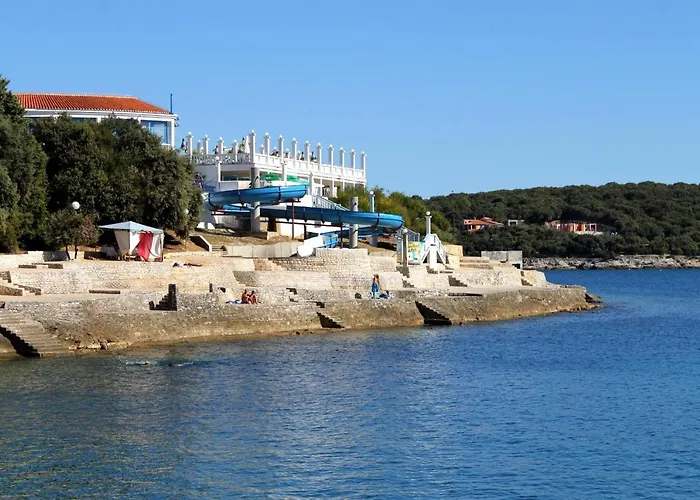 With Parking Space - 16053 Apartmán