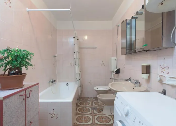 With Parking Space - 16053 Apartmán