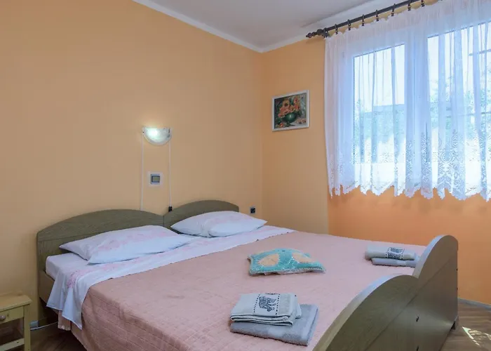 With Parking Space - 16053 Apartmán